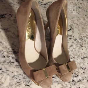 Michael kors heels size 8